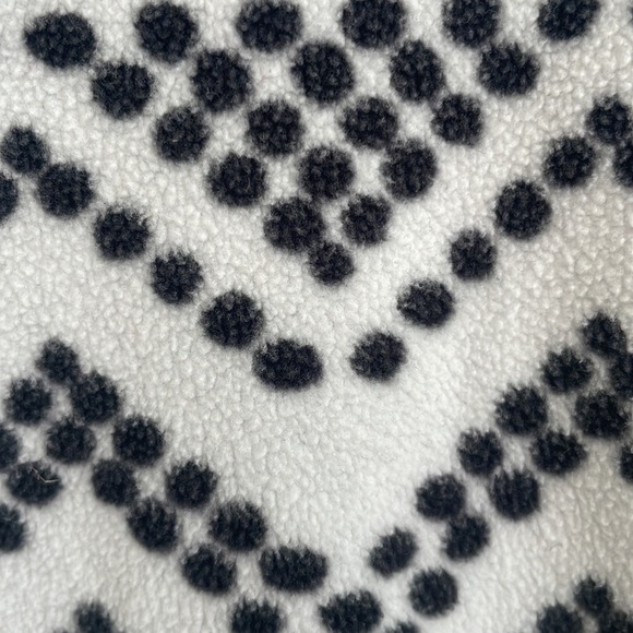 Vintage Black and White Aztec Fleece - Picture 10 of 12